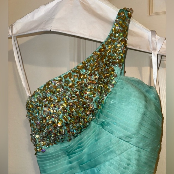 Tony Bowls Le Gala Gown - 112501 size 2 fits like a 0 - Picture 10 of 14